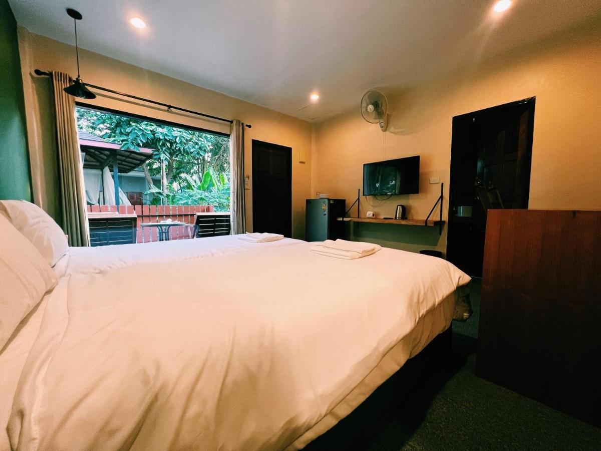 Vivi Hotel Resort プーケット エクステリア 写真