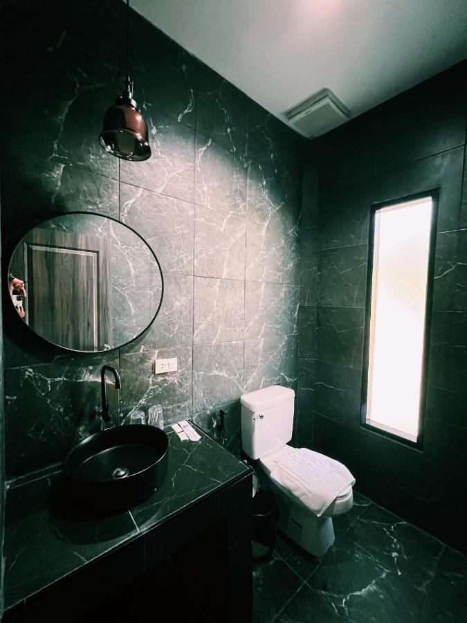 Vivi Hotel Resort プーケット エクステリア 写真